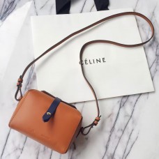 Celines Hnědá kabelka na popruhu Box Celines Hnědá kabelka na popruhu Box
