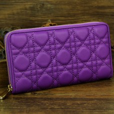 Peněženka Lady Dior Escapade z ovčí kůže D0082 fialová
