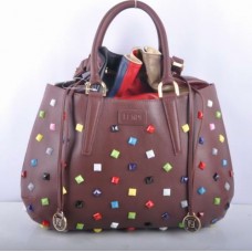 Fendi B Fab Coffee kožená kabelka s vícebarevnými drahokamy a velkou rukojetí nahoře Fendi B Fab Coffee kožená kabelka s vícebarevnými drahokamy a velkou rukojetí nahoře