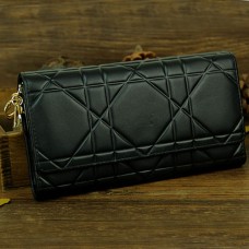 Peněženka Christian Dior Cannage Continental z lakované kůže 0016 černá Peněženka Christian Dior Cannage Continental z lakované kůže 0016 černá