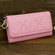 Kontinentální peněženka Christian Dior z lakované kůže Cannage 0016 růžová Kontinentální peněženka Christian Dior z lakované kůže Cannage 0016 růžová