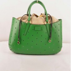 Fendi B Fab Green Ferrari kožená perforovaná kabelka velká s horním uchem Fendi B Fab Green Ferrari kožená perforovaná kabelka velká s horním uchem