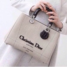 Replika kabelky Dior Lady Default Totes od designéra