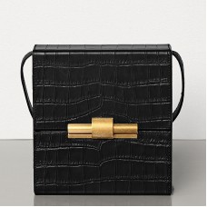 Bottega Veneta Daisey kabelka z černé kůže s reliéfním vzorem krokodýla Bottega Veneta Daisey kabelka z černé kůže s reliéfním vzorem krokodýla
