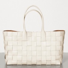 Bottega Veneta Střední Taška V Bílém Maxi Intreccio Bottega Veneta Střední Taška V Bílém Maxi Intreccio