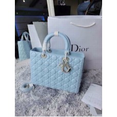 Dámská kabelka Dior z jehněčí kůže Dámská kabelka Dior z jehněčí kůže