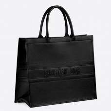 Taška Dior Book Tote z hladké telecí kůže v černé barvě