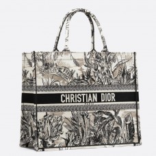 Dior Book Tote Bag s motivem Toile de Jouy Carnivora