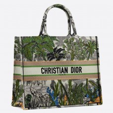 Dior Book Tote Bag v zelené Toile De Jouy Tropicalia