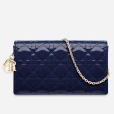 Kabelka Dior Lady Dior s řetízkem v indigově modrém laku