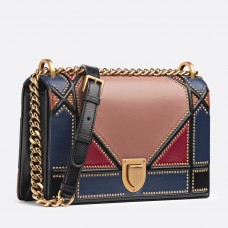 Kabelka Dior Diorama v vícebarevném patchworku Kabelka Dior Diorama v vícebarevném patchworku