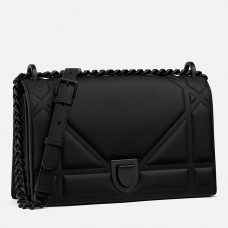 Ultramatná kabelka Dior So Black Diorama