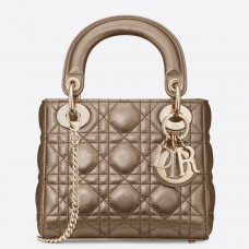 Mini kabelka Dior Lady Dior s řetízkem ze zlaté metalické telecí kůže