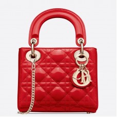 Mini kabelka Dior Lady Dior s řetízkem z lakované kůže třešňového vzhledu