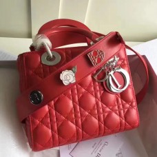Kabelka Dior My Lady Dior z červené jehněčí kůže Kabelka Dior My Lady Dior z červené jehněčí kůže