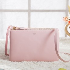 Celine malá crossbody kabelka Trio z růžové telecí kůže Celine malá crossbody kabelka Trio z růžové telecí kůže